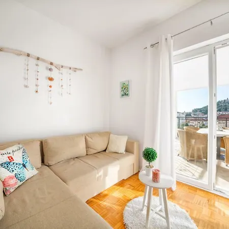Perla Alba Apartman *